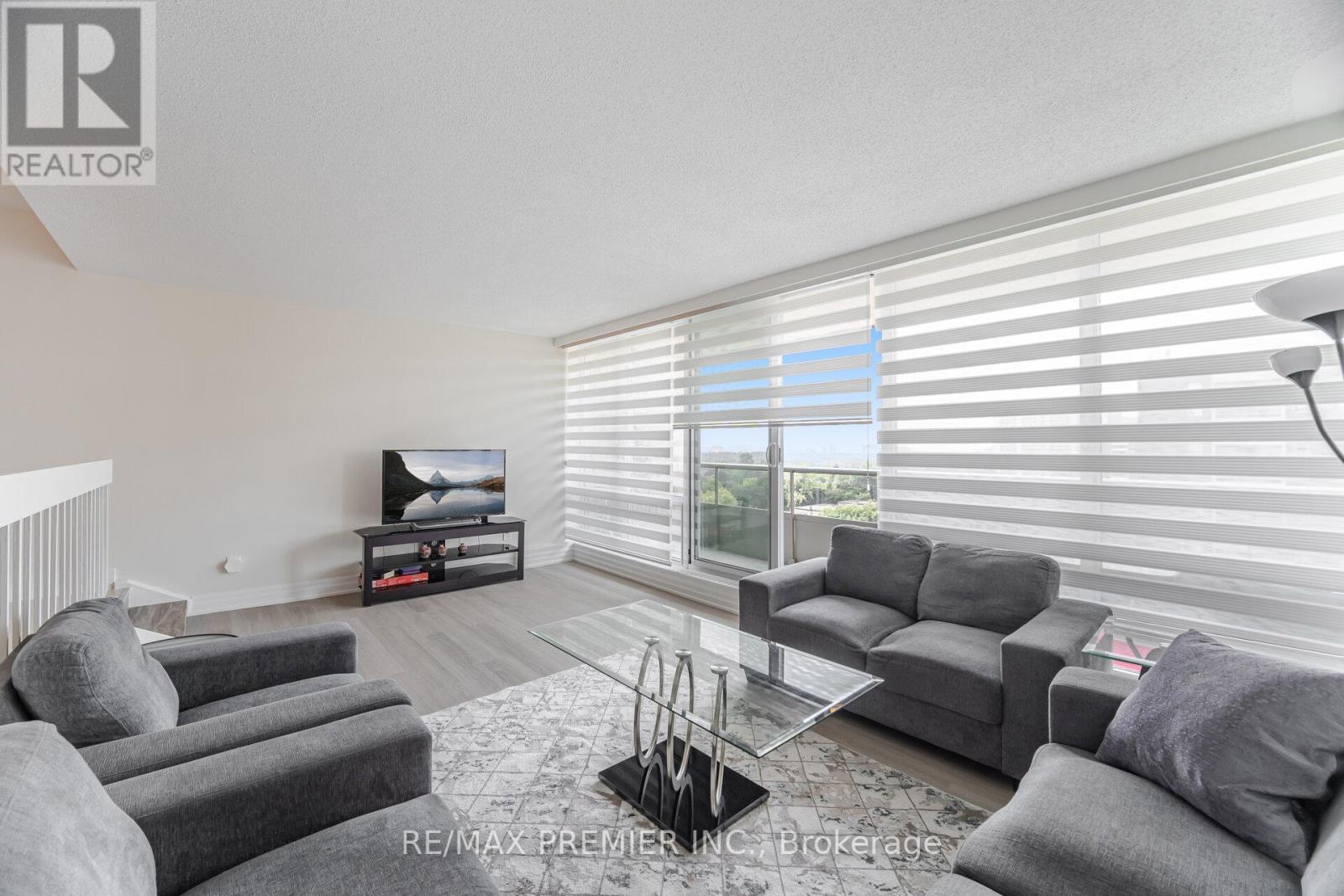 Photo 20 of 811 25 Four Winds Drive, Toronto ON