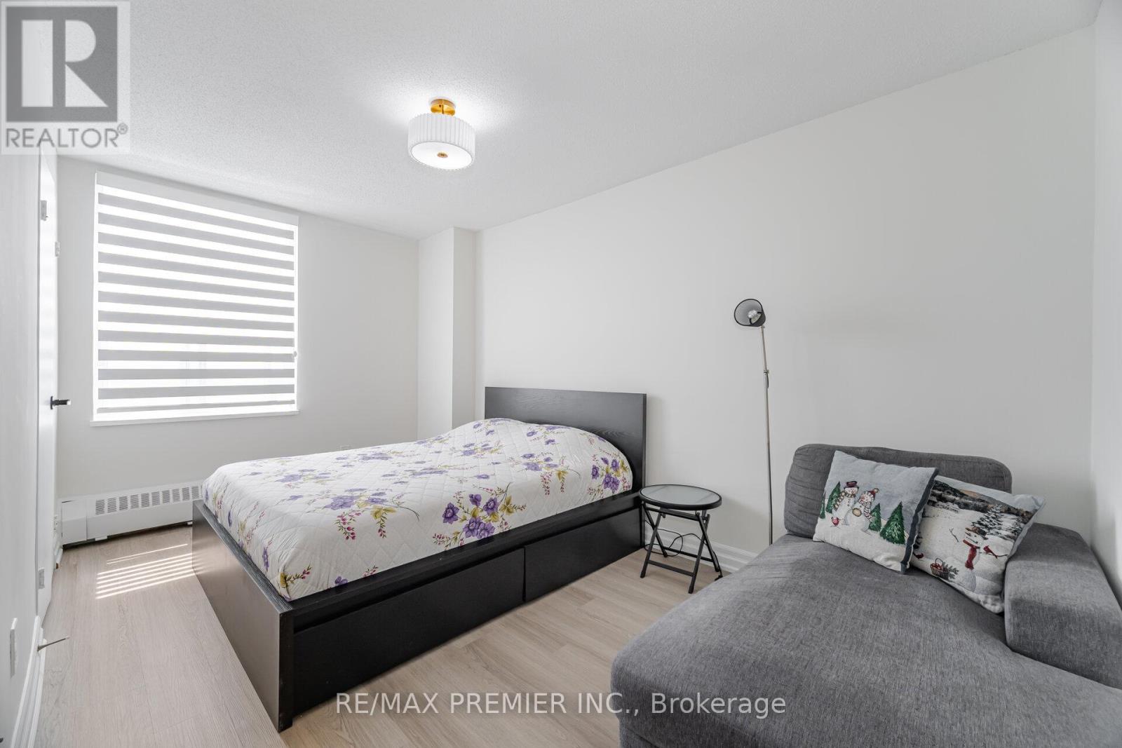 Photo 27 of 811 25 Four Winds Drive, Toronto ON