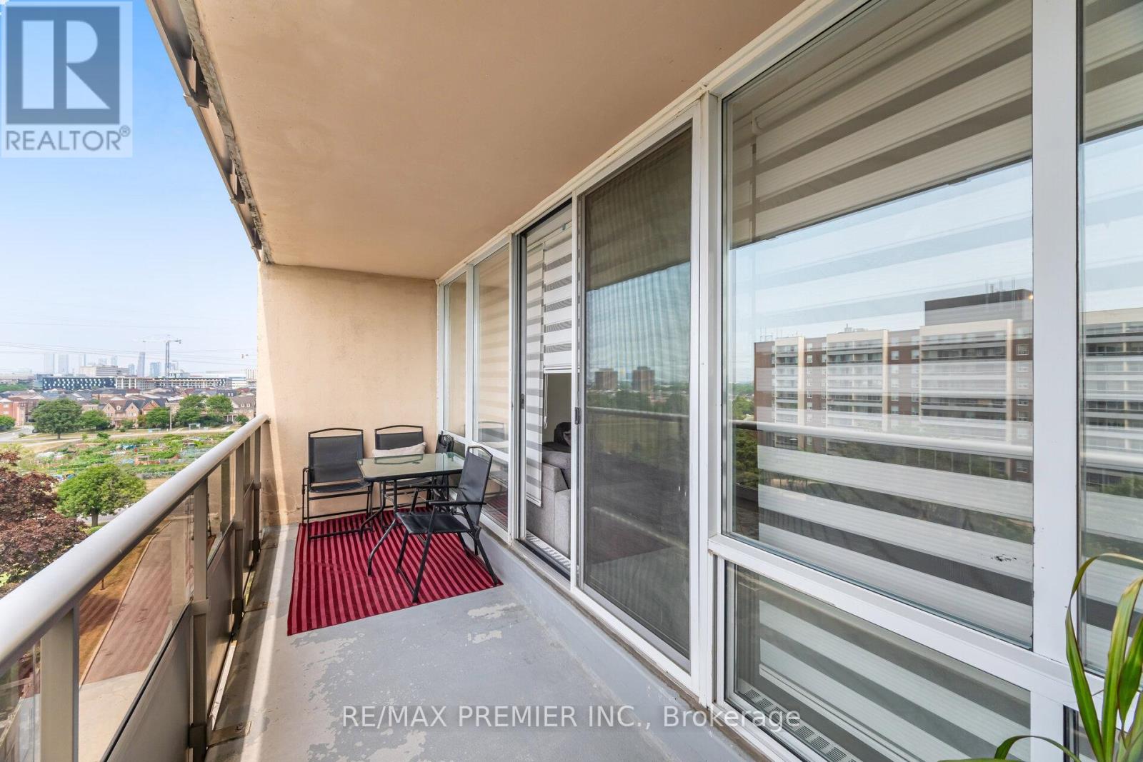 Photo 36 of 811 25 Four Winds Drive, Toronto ON