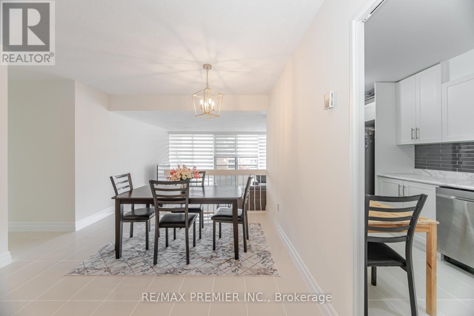 Photo 9 of 811 25 Four Winds Drive, Toronto ON