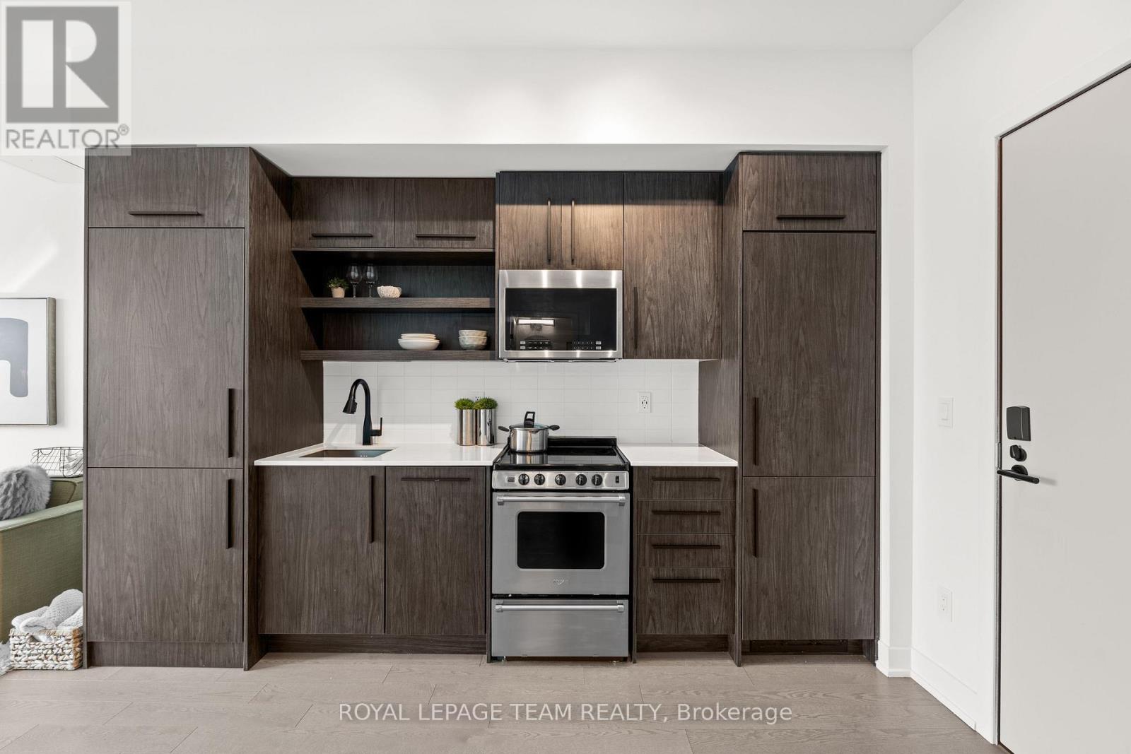 Photo 7 of 521 560 Rideau Street, Ottawa ON