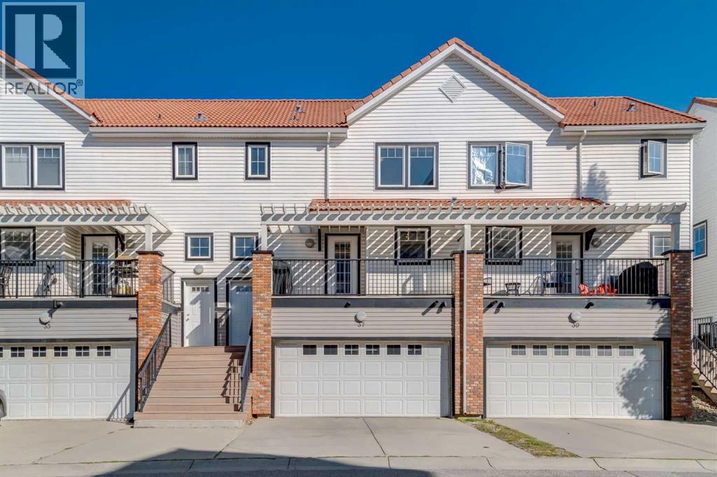 Single Family House 4 Level for Sale in  Royal Oak Plaza NW Royal Oak Calgary 