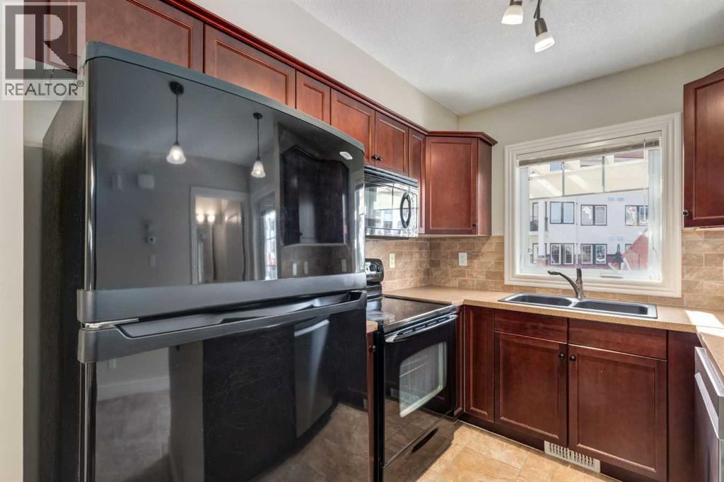 Single Family House 4 Level for Sale in  Royal Oak Plaza NW Royal Oak Calgary 