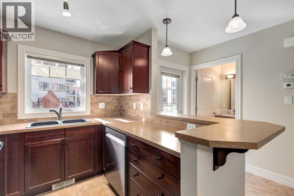 Single Family House 4 Level for Sale in  Royal Oak Plaza NW Royal Oak Calgary 