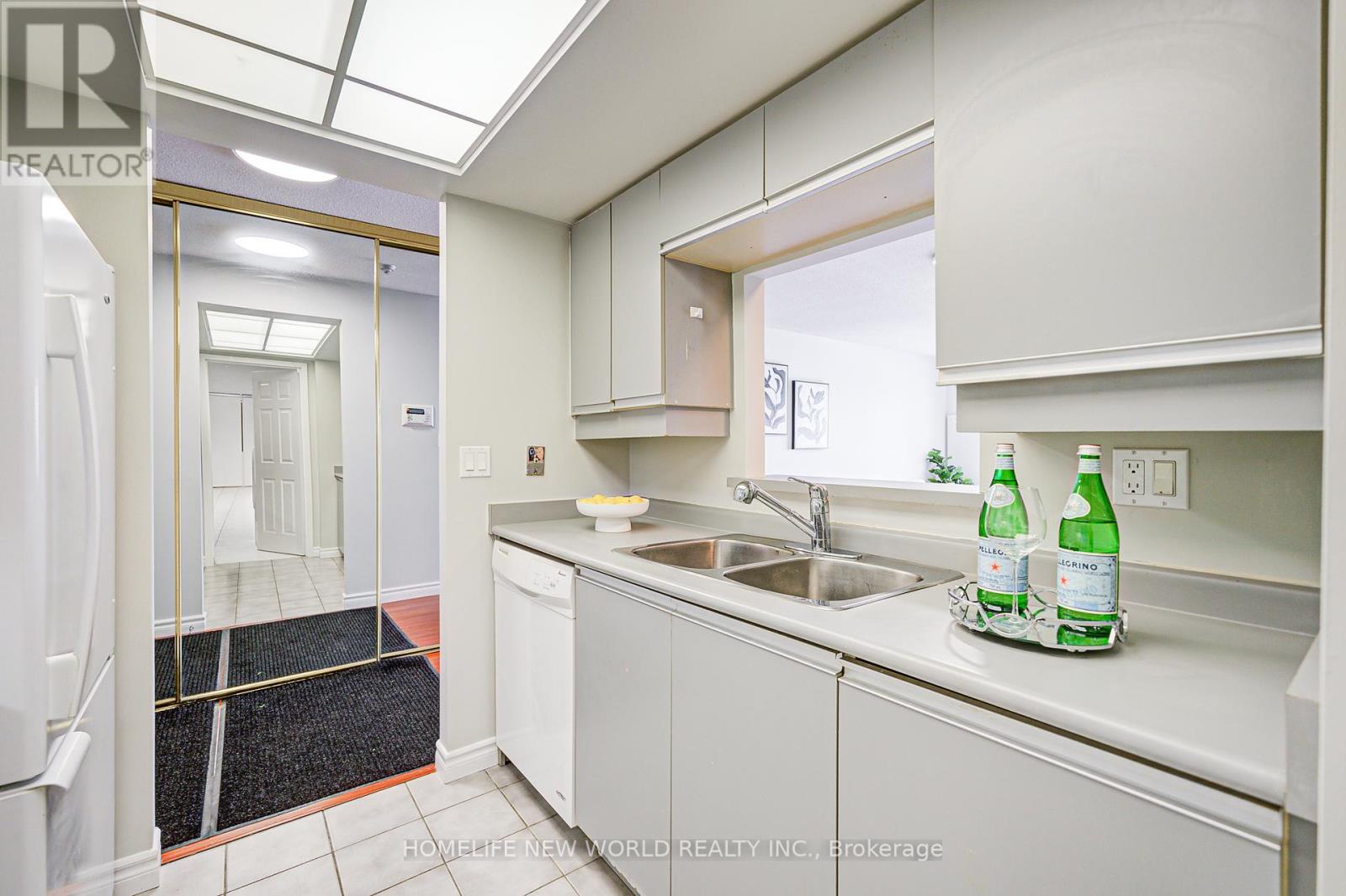Photo 17 of 2306 5 Concorde Place, Toronto ON