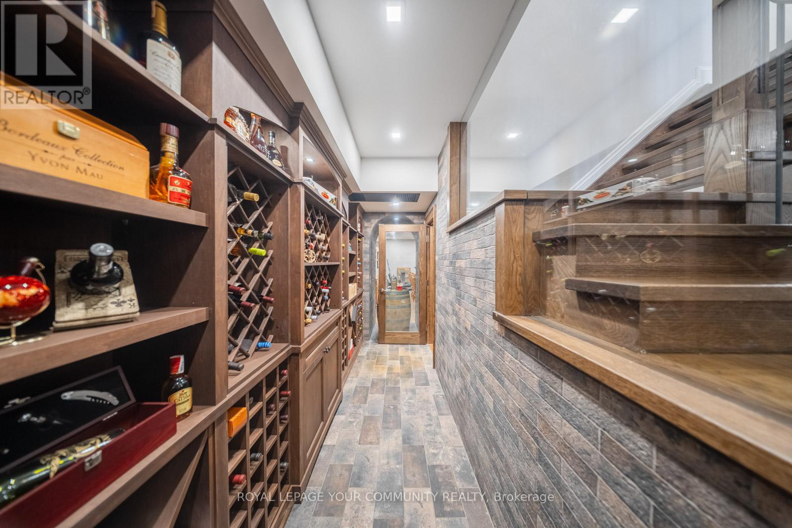Photo 5 of 1551 Warland Road, Oakville ON