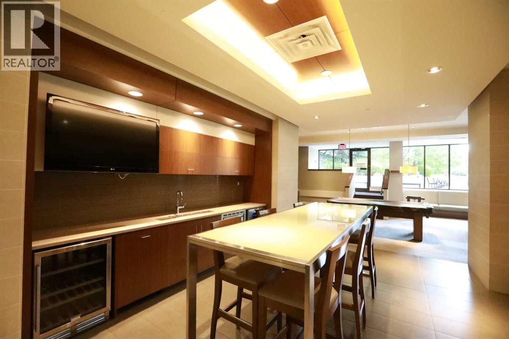 Single Family House Loft for Sale in   Waterfront Mews SW Chinatown Calgary 