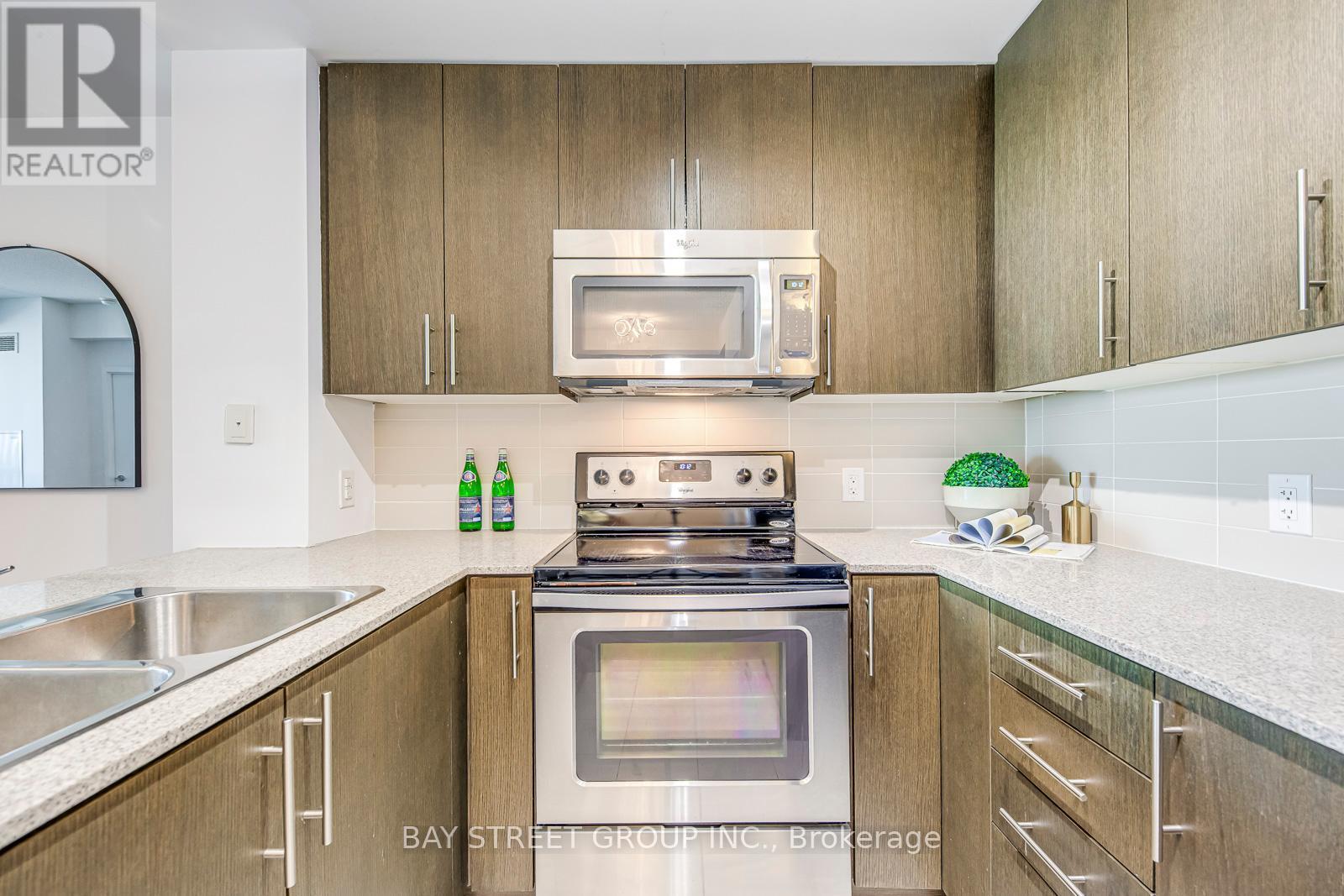 Photo 11 of 609 3985 Grand Park Drive, Mississauga ON