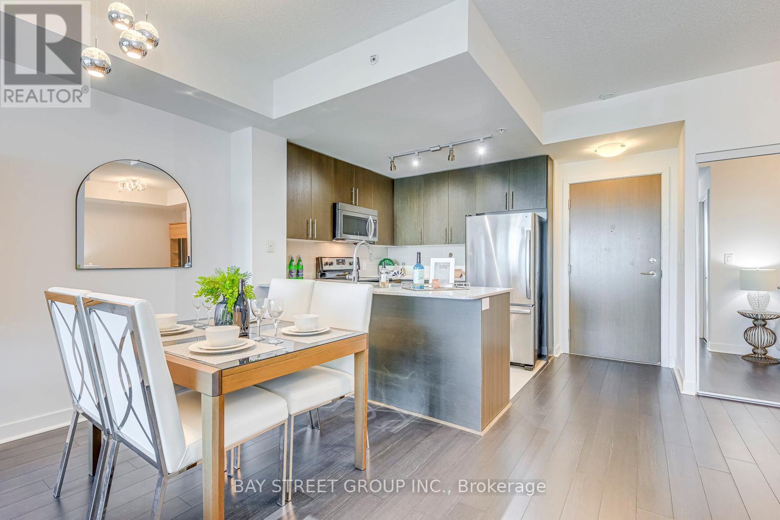 Photo 15 of 609 3985 Grand Park Drive, Mississauga ON