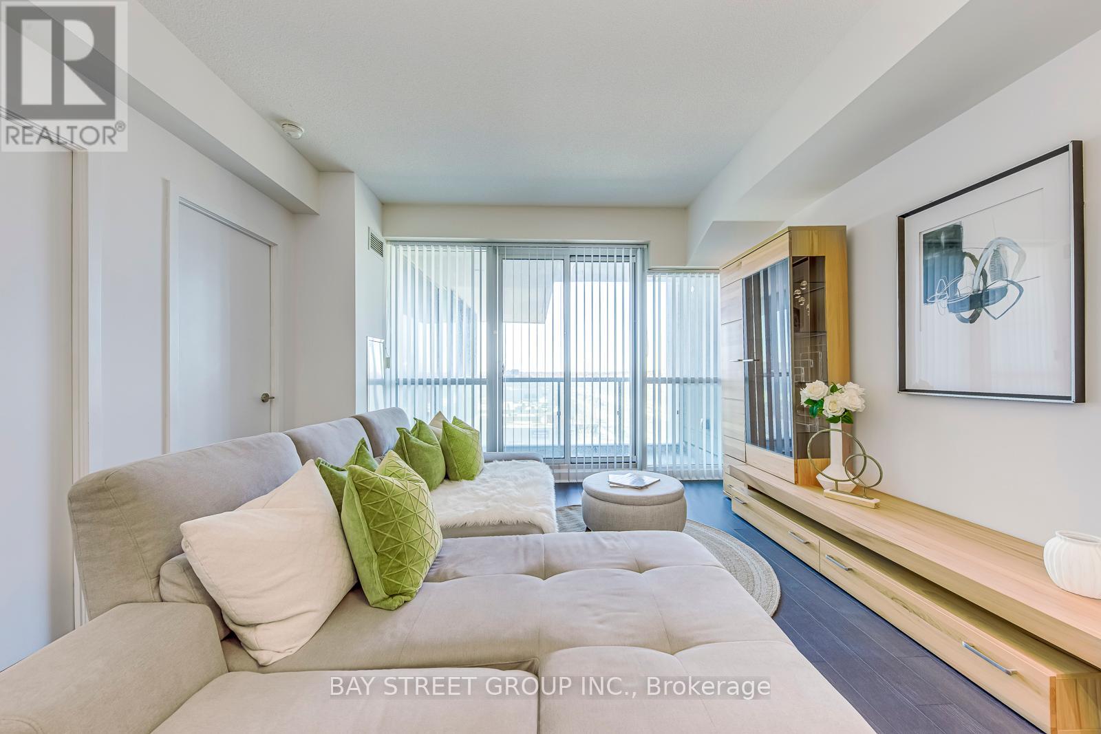 Photo 17 of 609 3985 Grand Park Drive, Mississauga ON