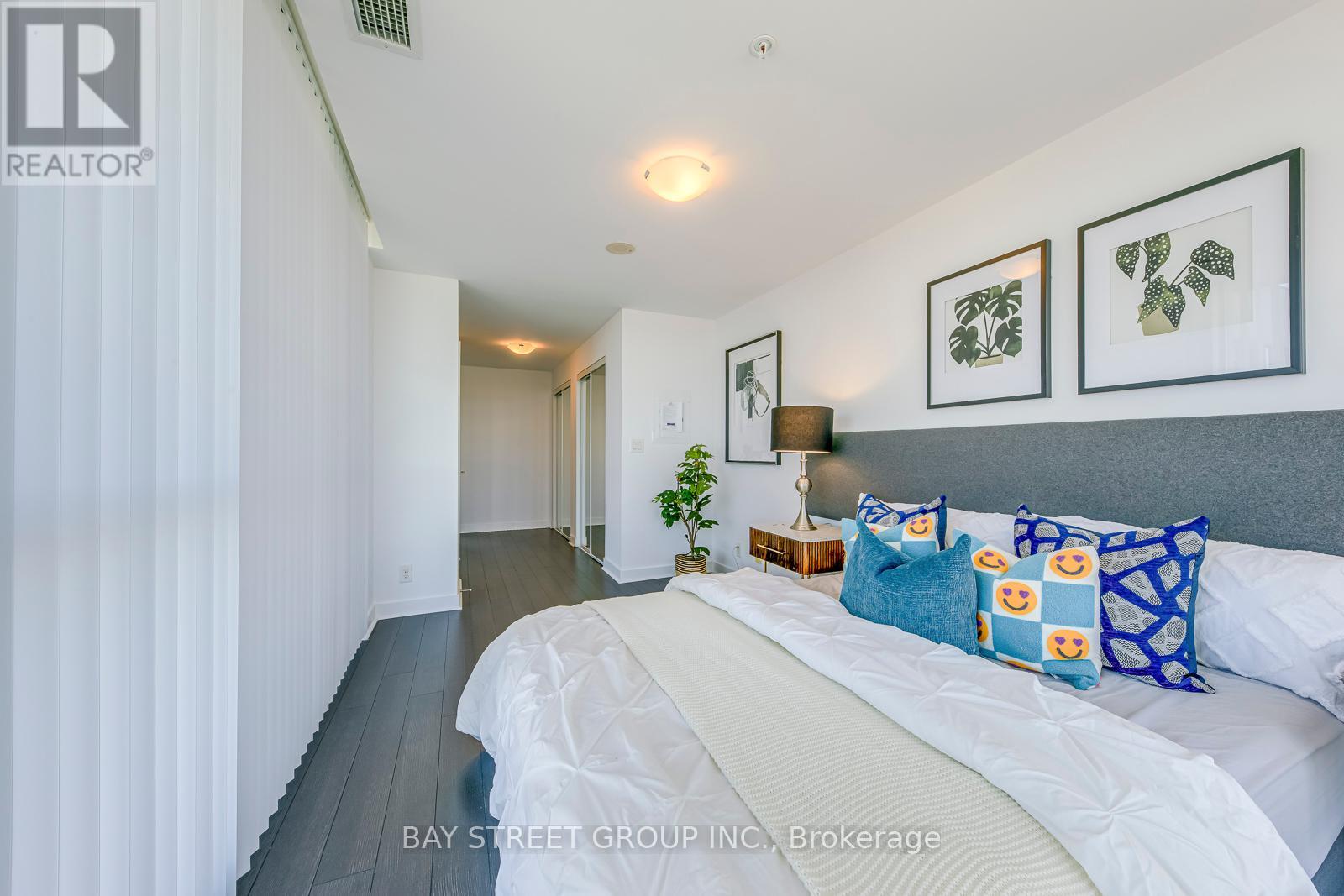Photo 26 of 609 3985 Grand Park Drive, Mississauga ON