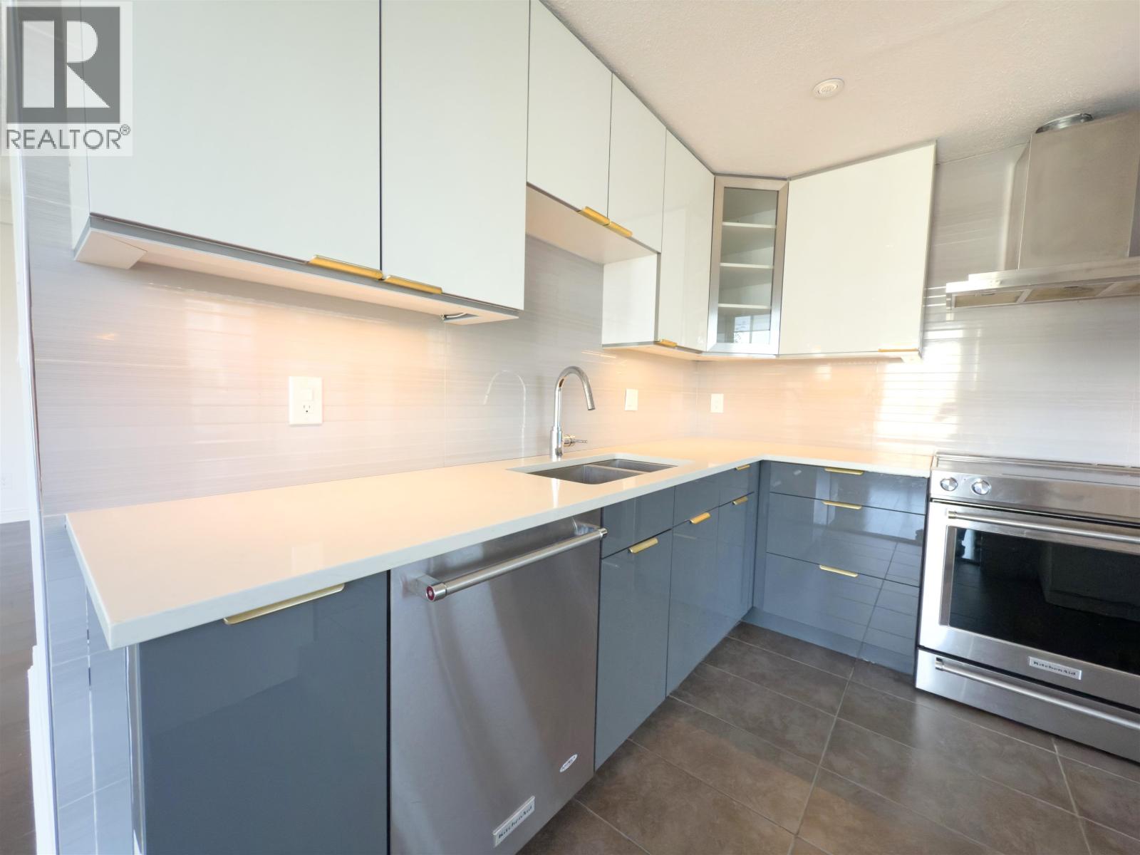 Photo 9 of 2304 1500 Howe Street, Vancouver BC