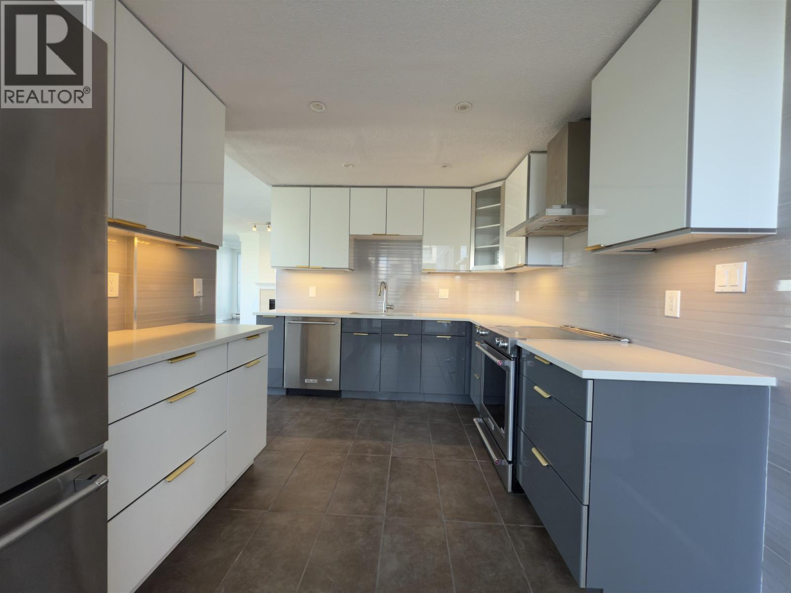 Photo 10 of 2304 1500 Howe Street, Vancouver BC