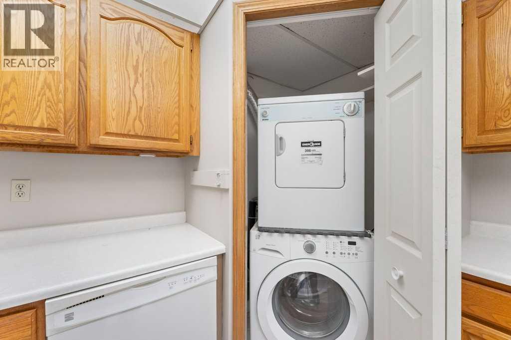 Single Family House for Sale in    Street SW Glenbrook Calgary 