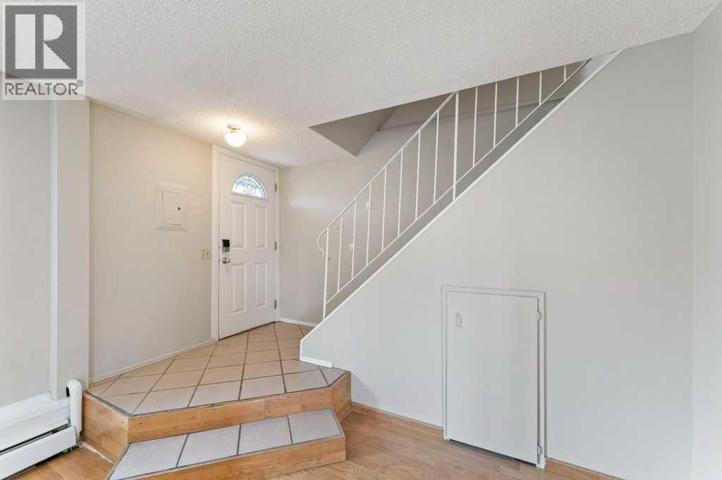 Single Family House for Sale in    Street SW Glenbrook Calgary 
