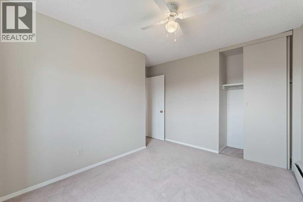 Single Family House for Sale in    Street SW Glenbrook Calgary 