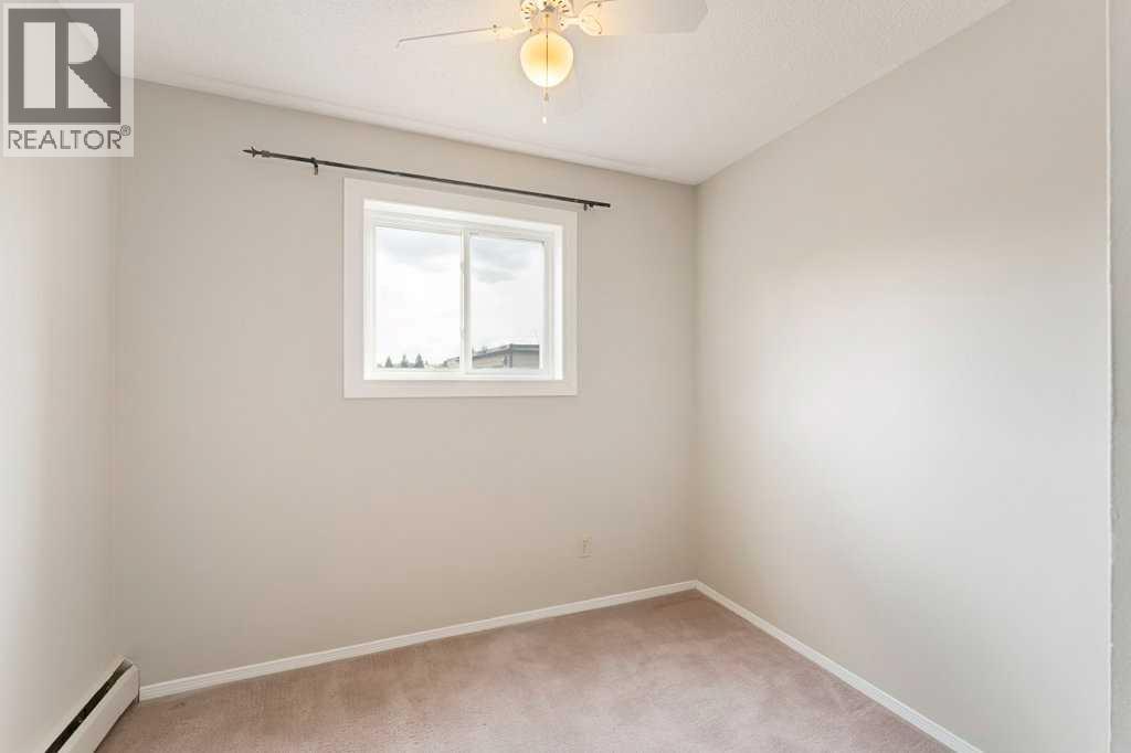 Single Family House for Sale in    Street SW Glenbrook Calgary 