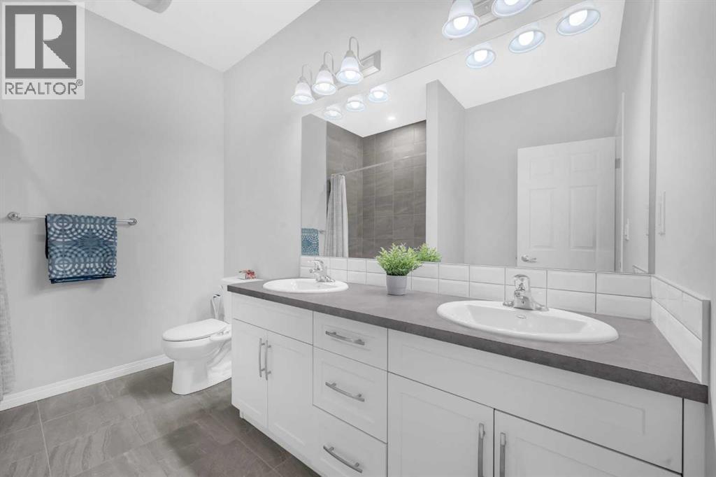 Single Family House for Sale in  Yorkstone Grove SW Yorkville Calgary 