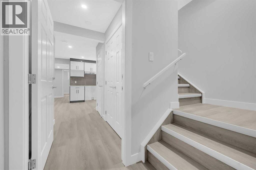 Single Family House for Sale in  Yorkstone Grove SW Yorkville Calgary 