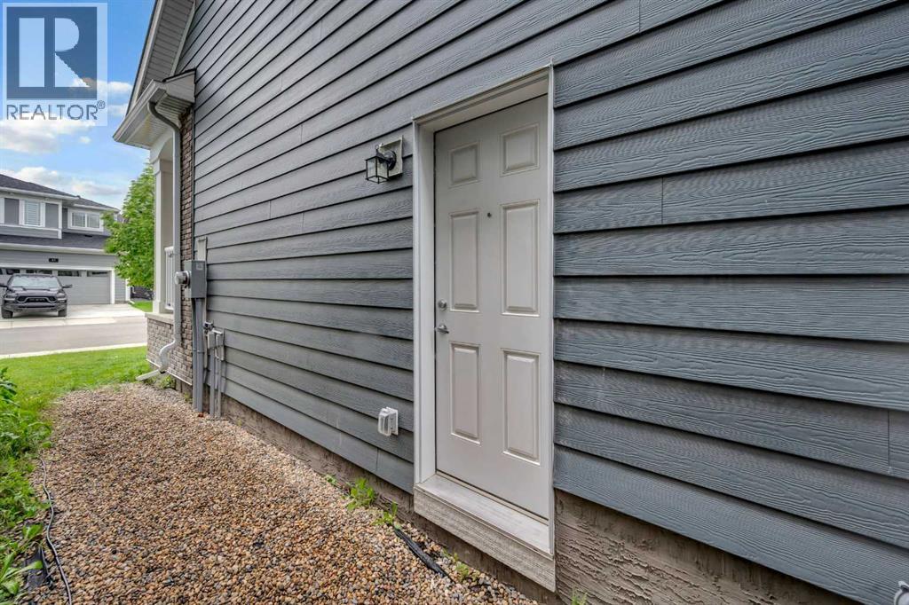 Single Family House for Sale in  Yorkstone Grove SW Yorkville Calgary 