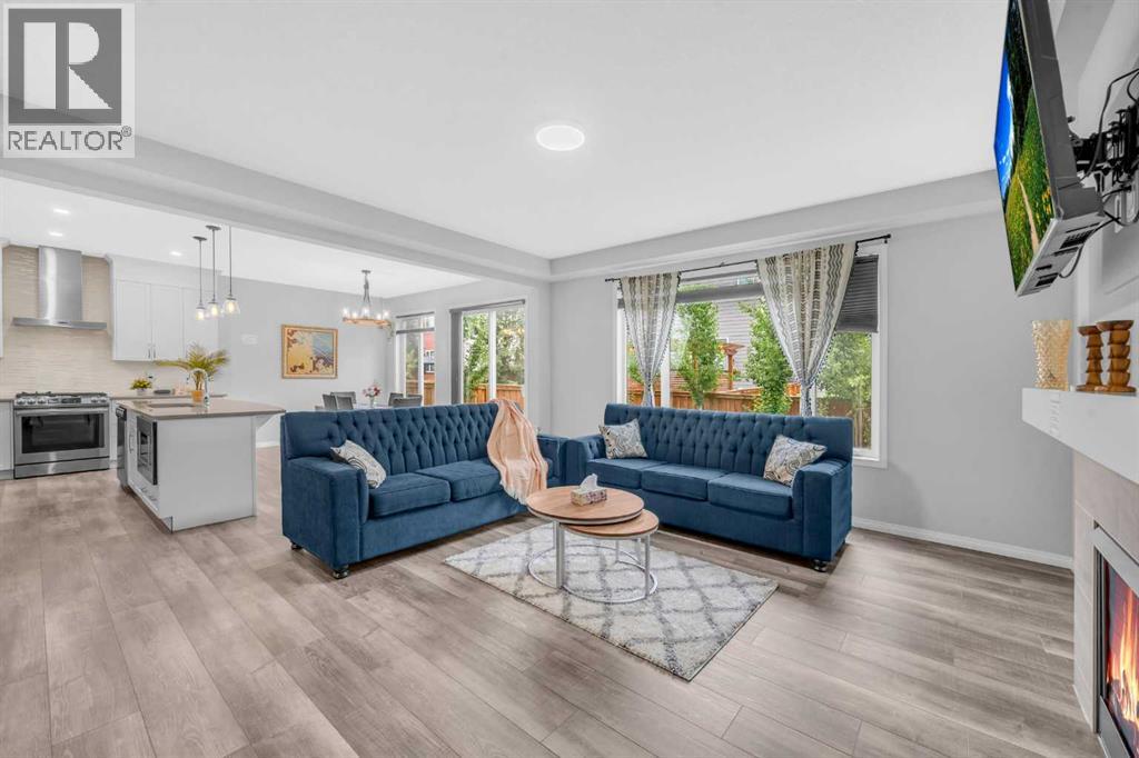 Single Family House for Sale in  Yorkstone Grove SW Yorkville Calgary 