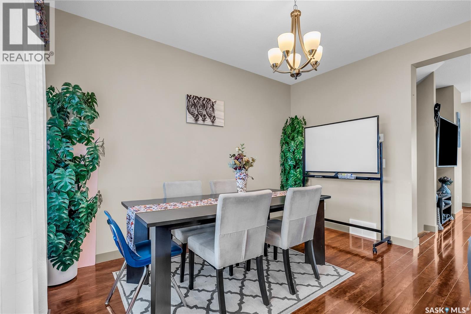 Single Family House 2 Level for Sale in  Maningas BEND Saskatoon 