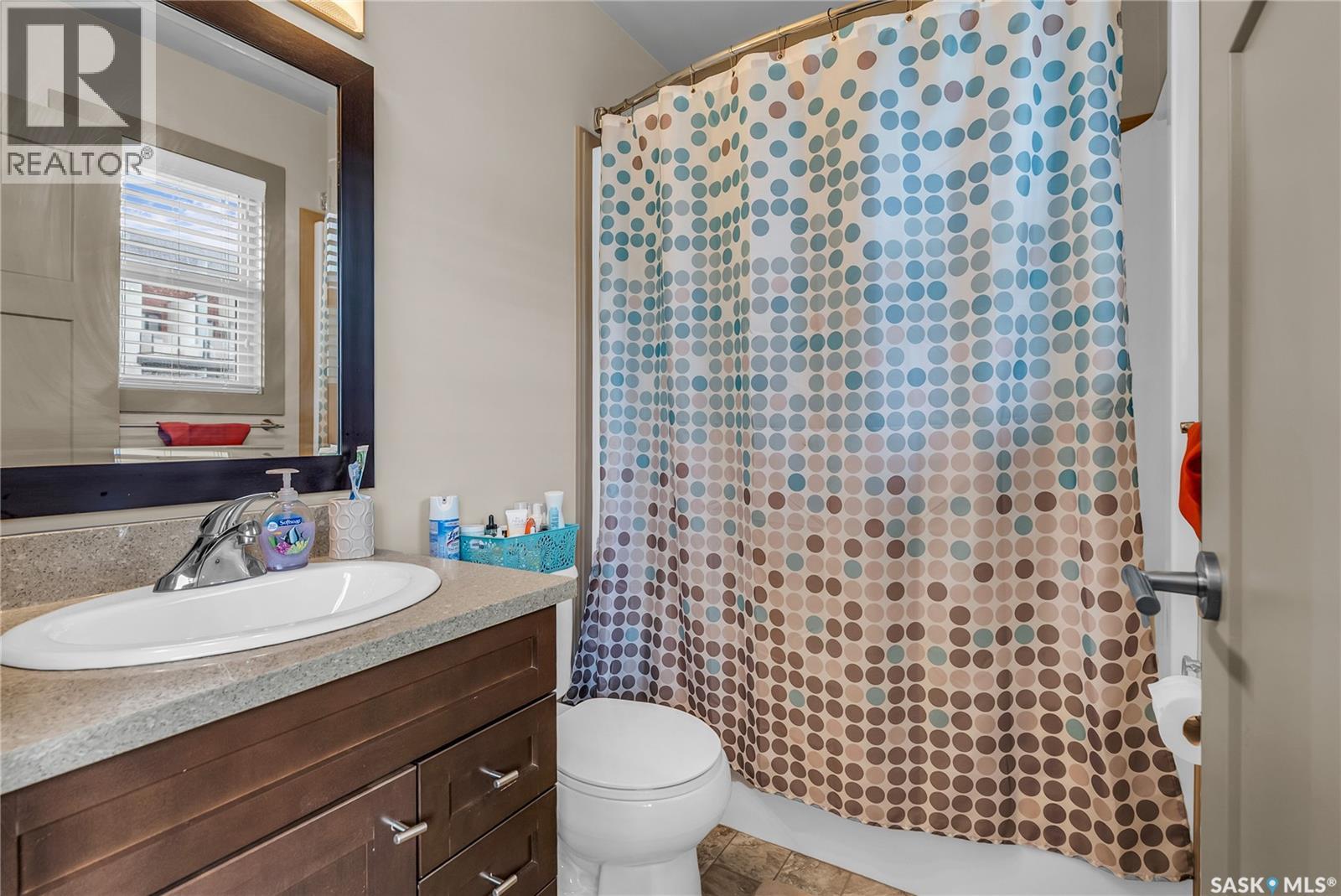 Single Family House 2 Level for Sale in  Maningas BEND Saskatoon 