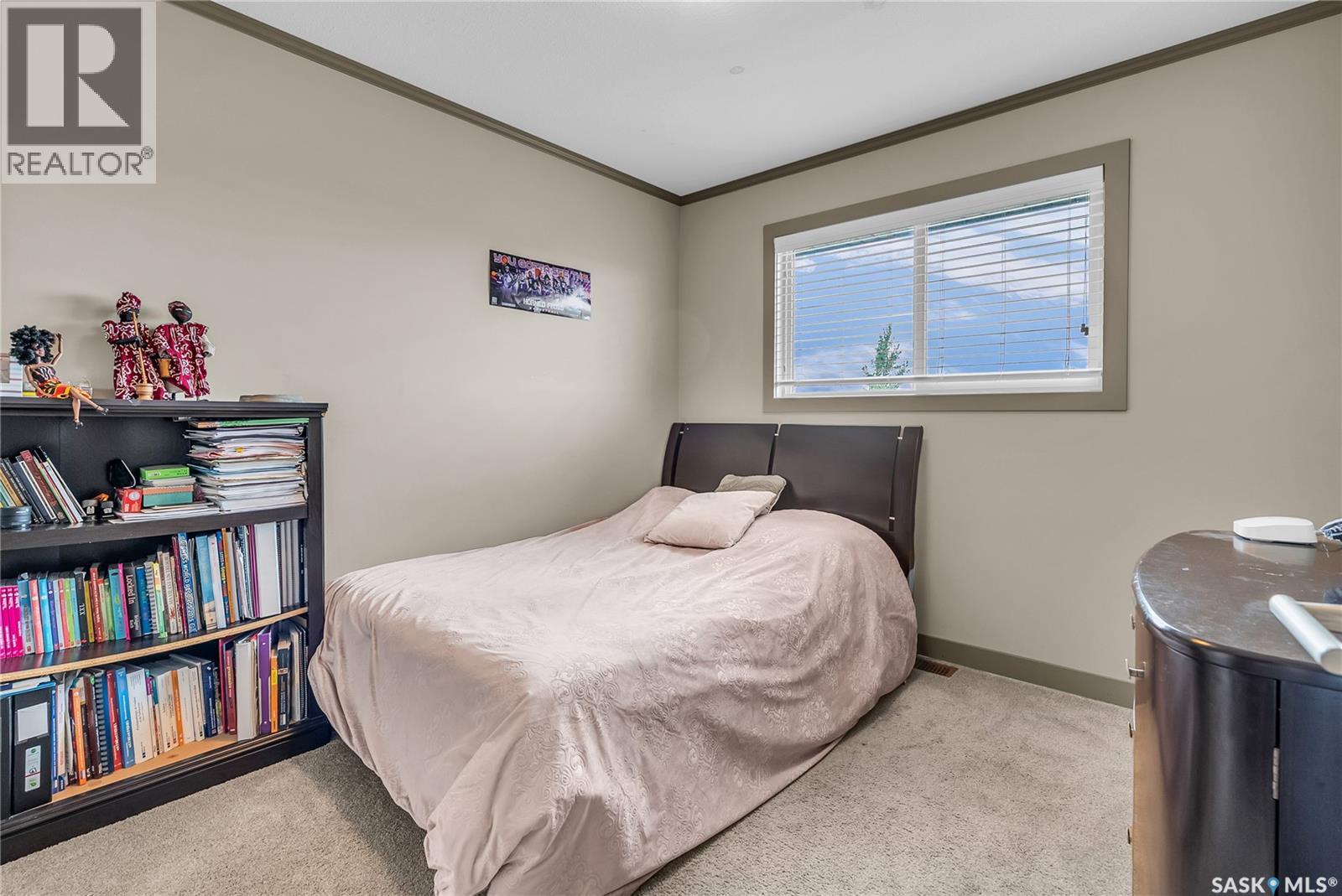 Single Family House 2 Level for Sale in  Maningas BEND Saskatoon 