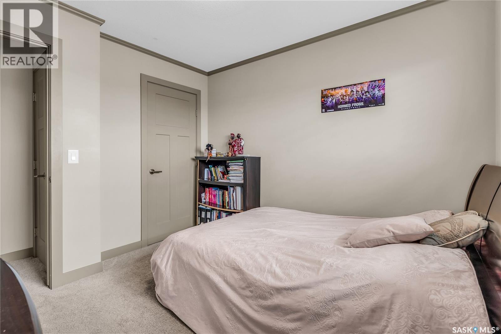Single Family House 2 Level for Sale in  Maningas BEND Saskatoon 