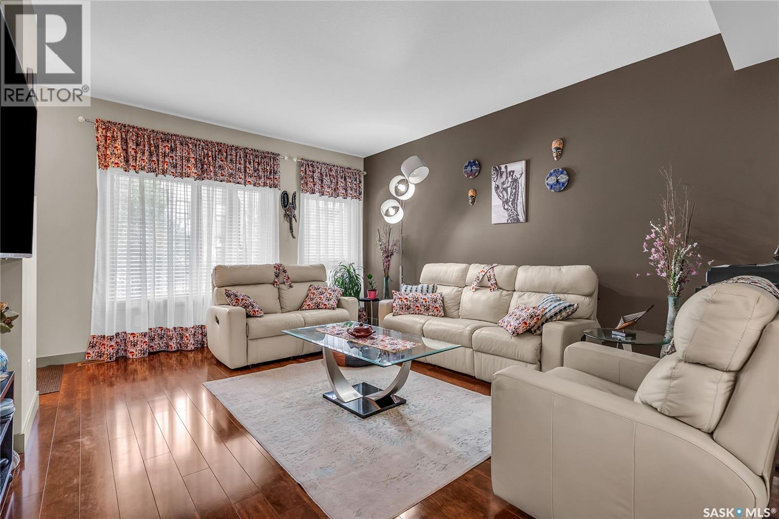 Single Family House 2 Level for Sale in  Maningas BEND Saskatoon 