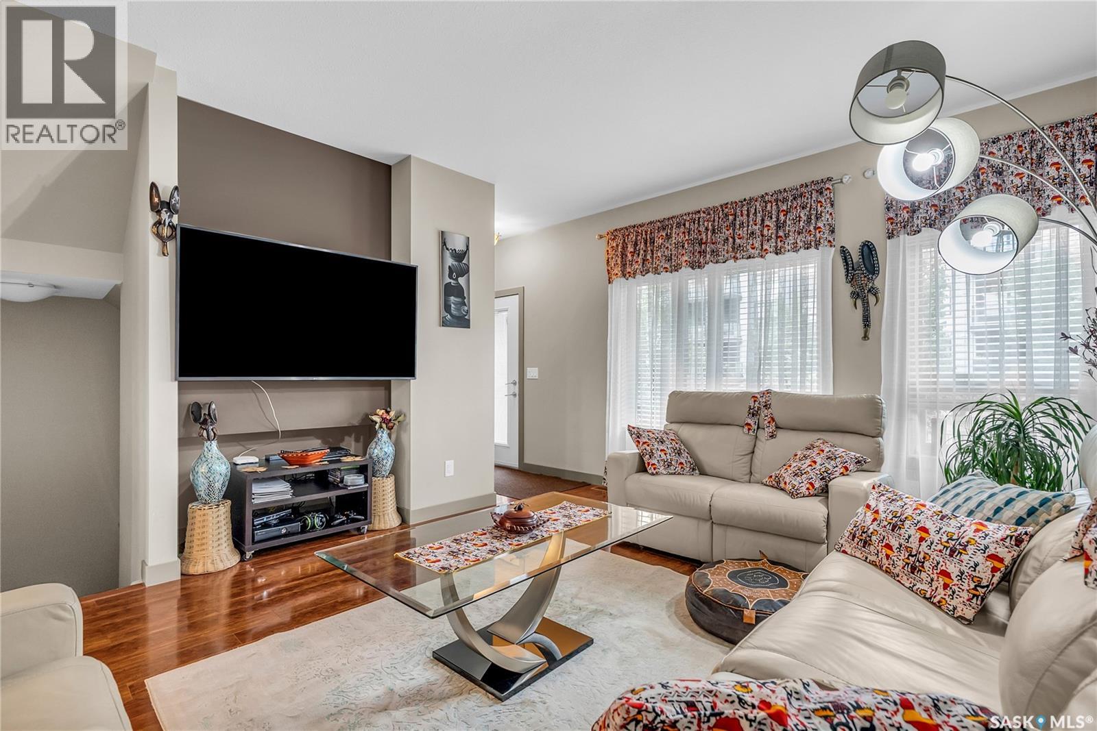 Single Family House 2 Level for Sale in  Maningas BEND Saskatoon 