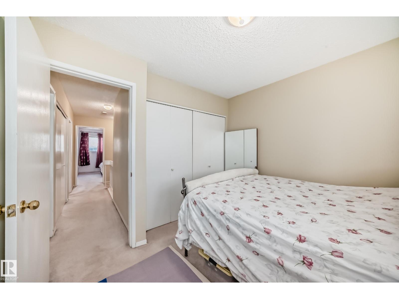 Photo 27 of 1049 Millbourne E Nw, Edmonton AB