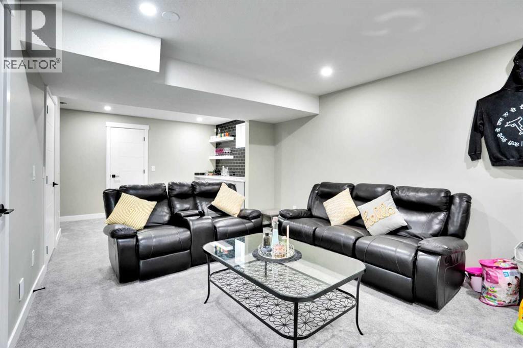 Single Family House for Sale in  Saddlehorn Crescent NE Saddle Ridge Calgary 