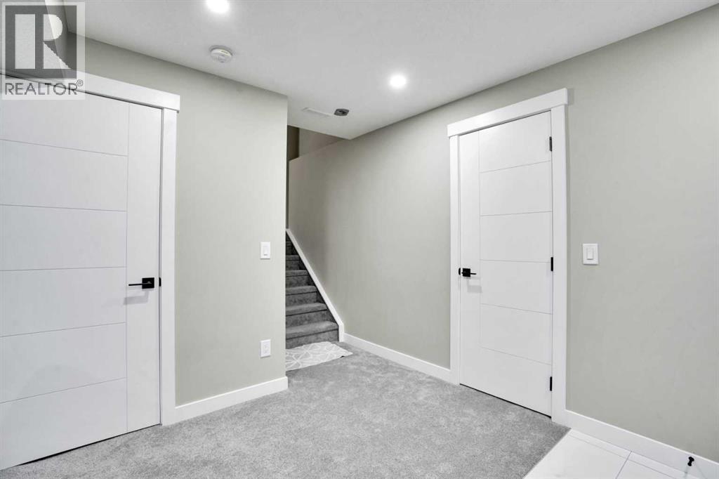 Single Family House for Sale in  Saddlehorn Crescent NE Saddle Ridge Calgary 