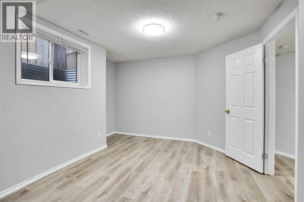Single Family House Bungalow for Sale in  Tararidge Court NE Taradale Calgary 