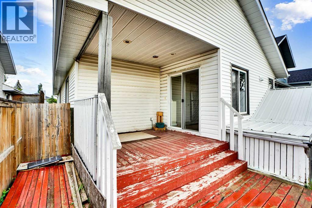 Single Family House Bungalow for Sale in  Tararidge Court NE Taradale Calgary 