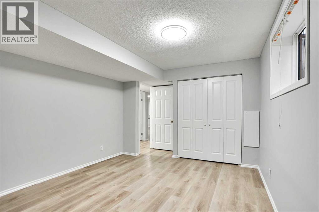 Single Family House Bungalow for Sale in  Tararidge Court NE Taradale Calgary 