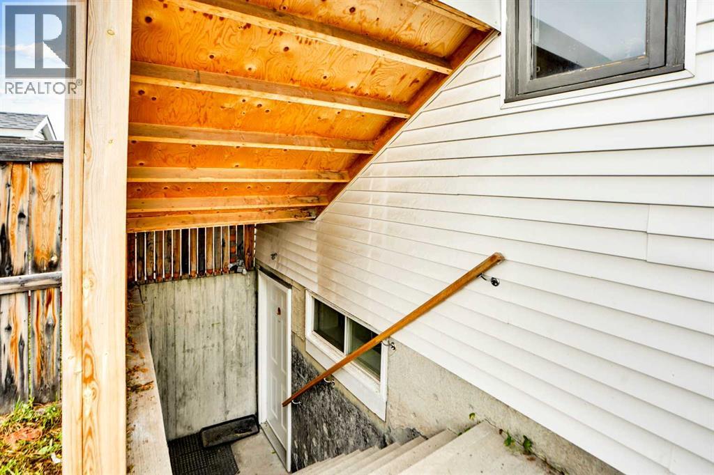 Single Family House Bungalow for Sale in  Tararidge Court NE Taradale Calgary 