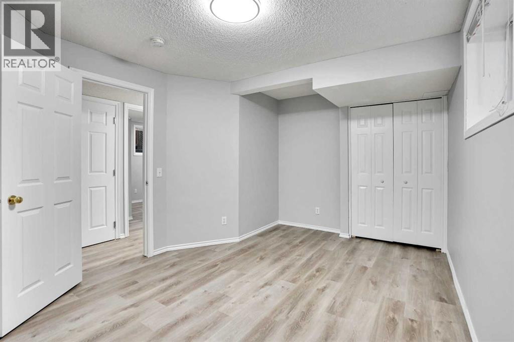 Single Family House Bungalow for Sale in  Tararidge Court NE Taradale Calgary 