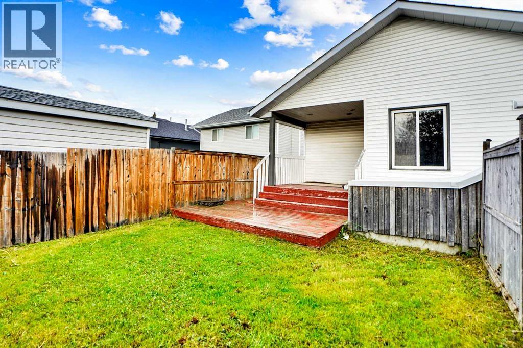 Single Family House Bungalow for Sale in  Tararidge Court NE Taradale Calgary 