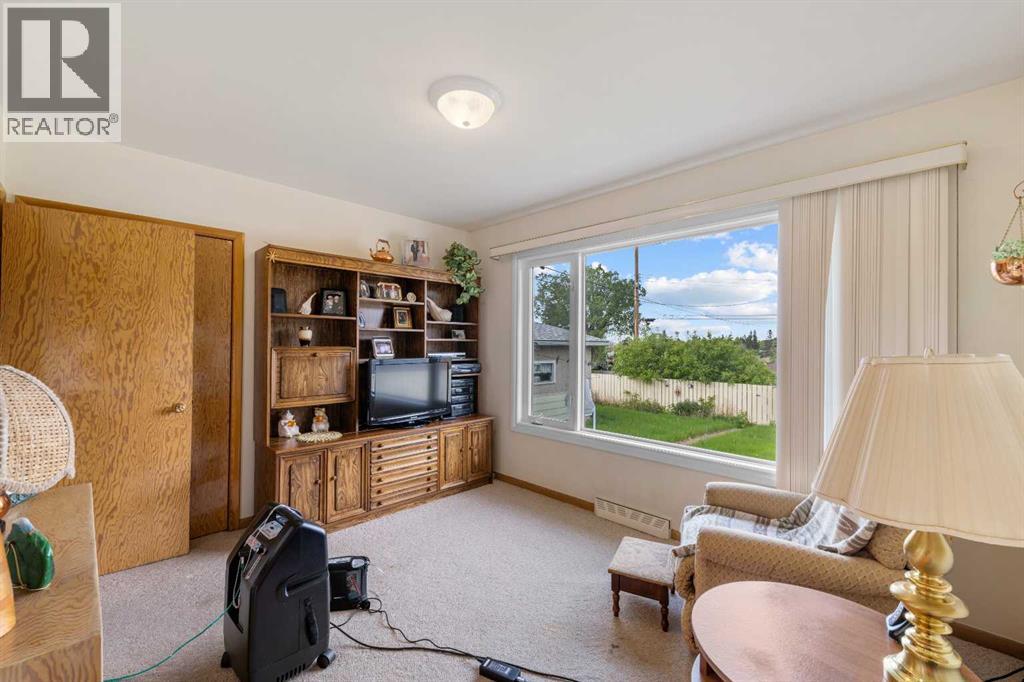 Single Family House Bungalow for Sale in  Foley Road SE Fairview Calgary 