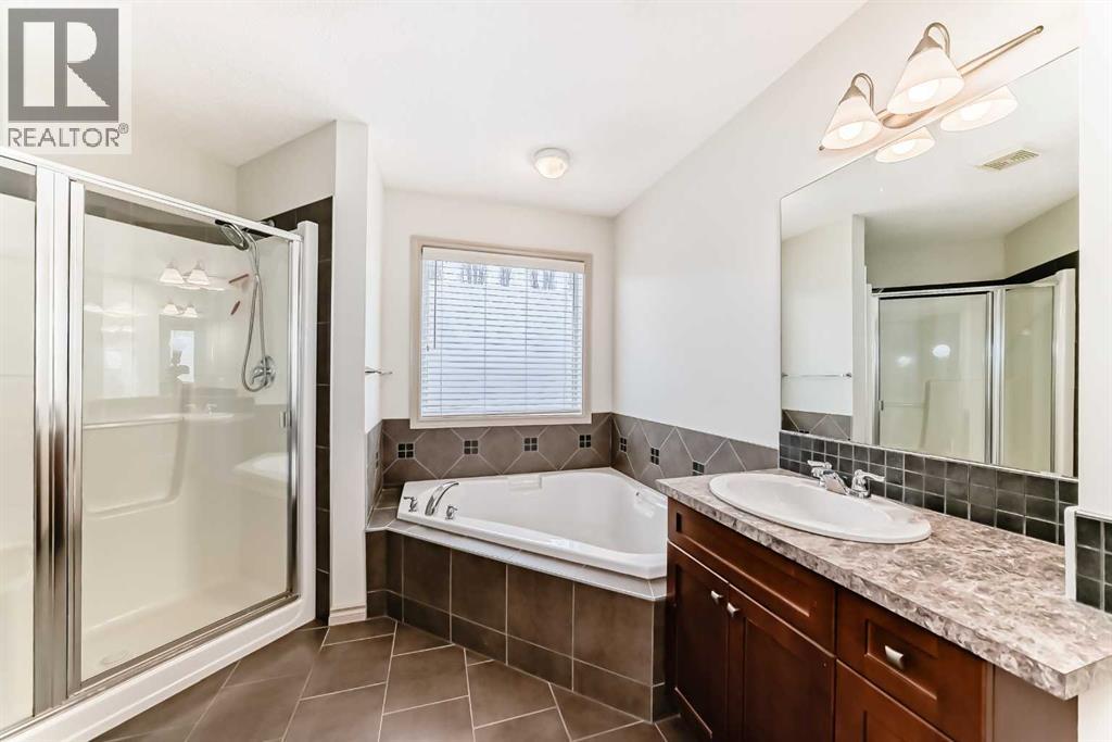 Single Family House for Sale in  Aspen Hills Close SW Aspen Woods Calgary 