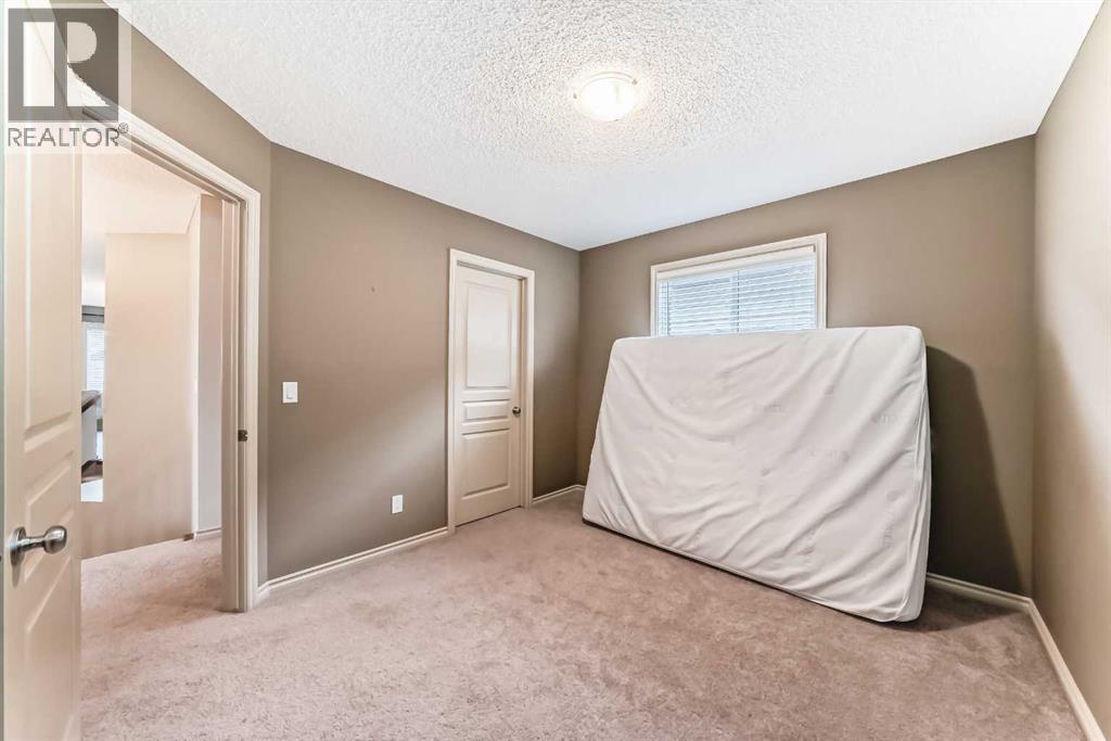 Single Family House for Sale in  Aspen Hills Close SW Aspen Woods Calgary 
