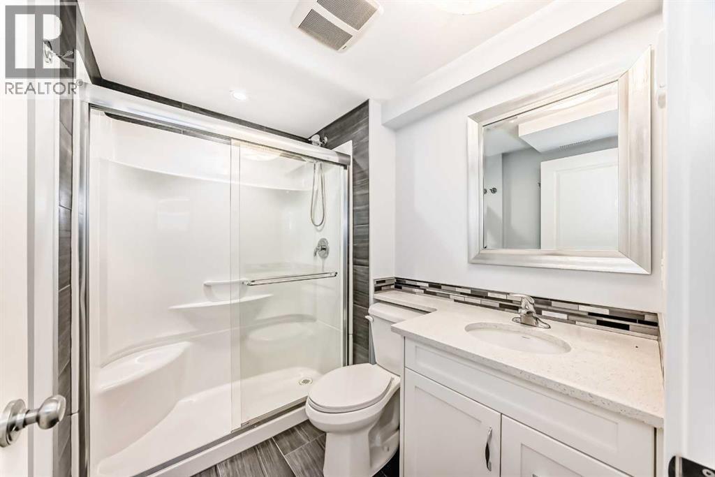 Single Family House for Sale in  Aspen Hills Close SW Aspen Woods Calgary 