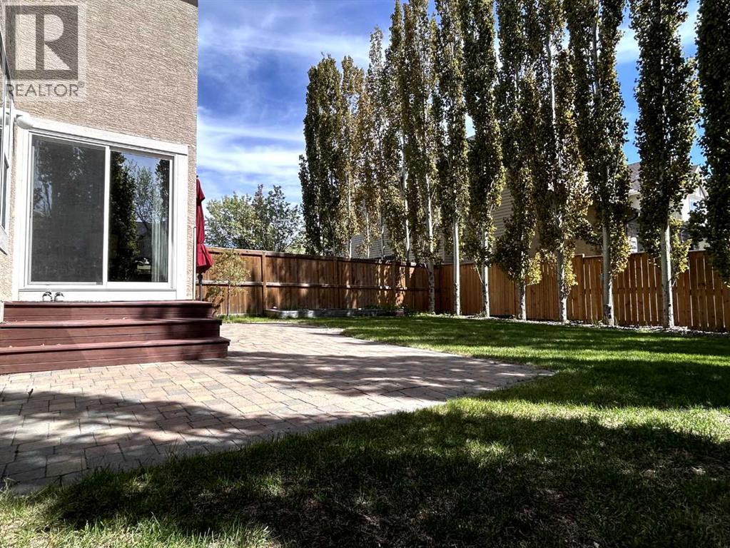 Single Family House for Sale in  Aspen Hills Close SW Aspen Woods Calgary 
