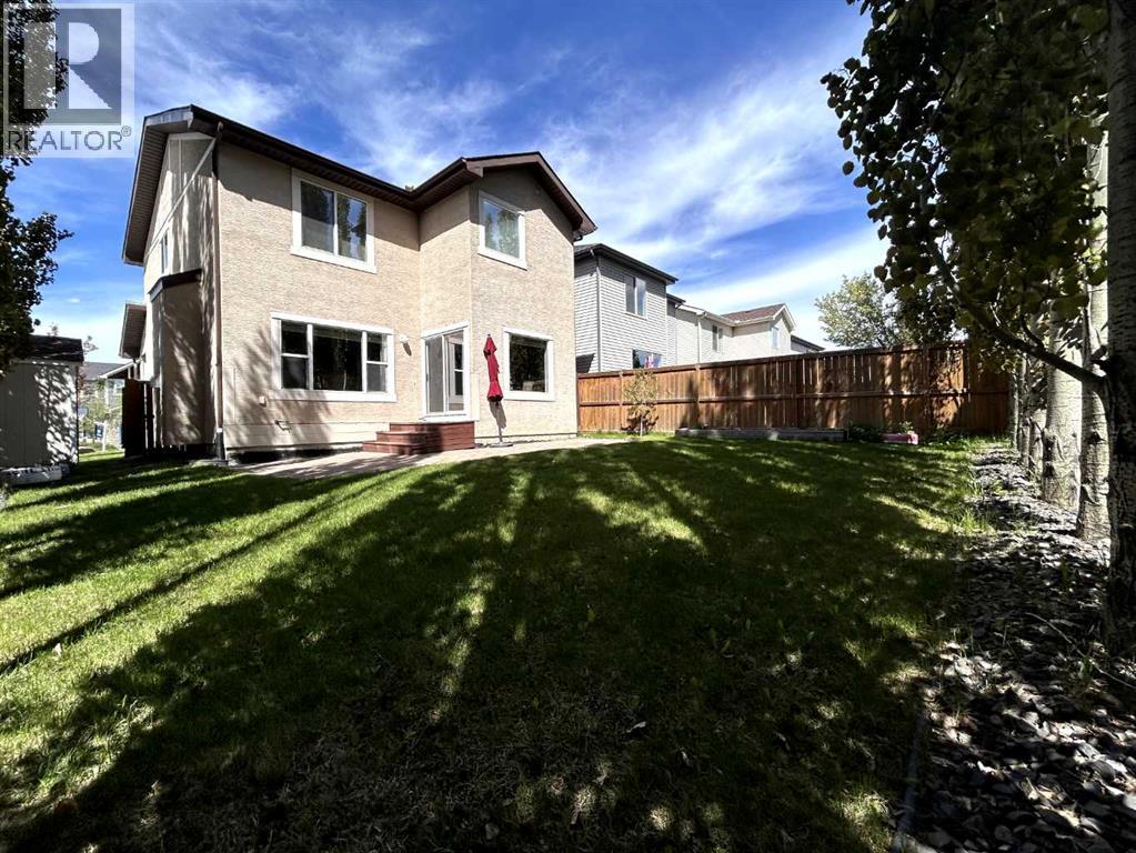 Single Family House for Sale in  Aspen Hills Close SW Aspen Woods Calgary 