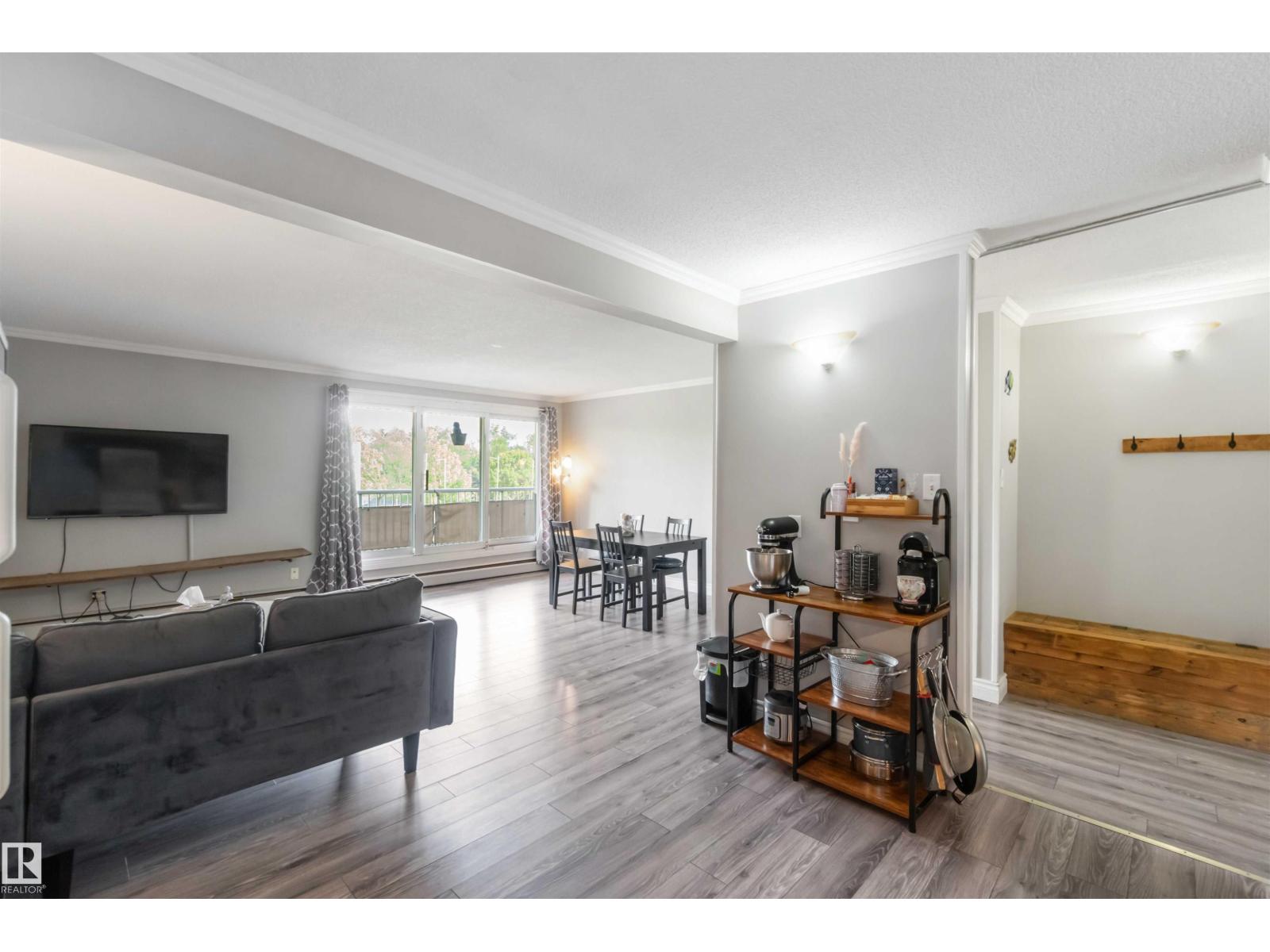 Photo 7 of 310 8604 Gateway Bv Nw, Edmonton AB