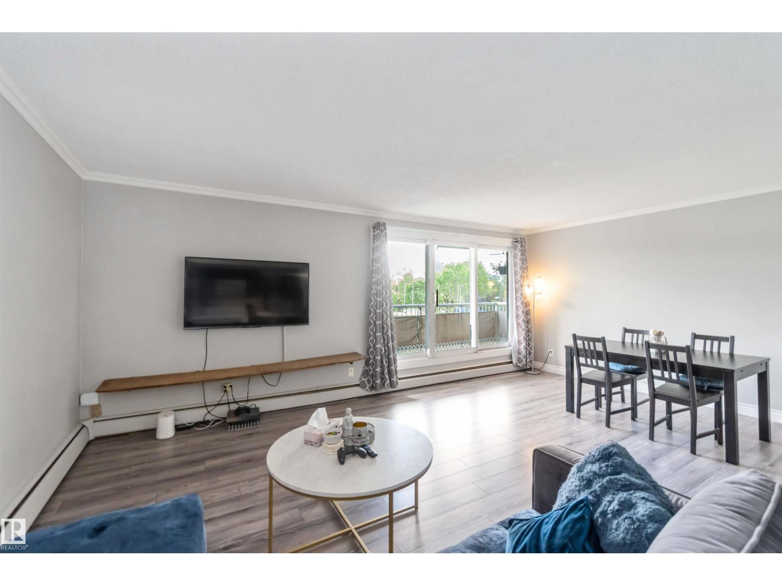 Photo 8 of 310 8604 Gateway Bv Nw, Edmonton AB