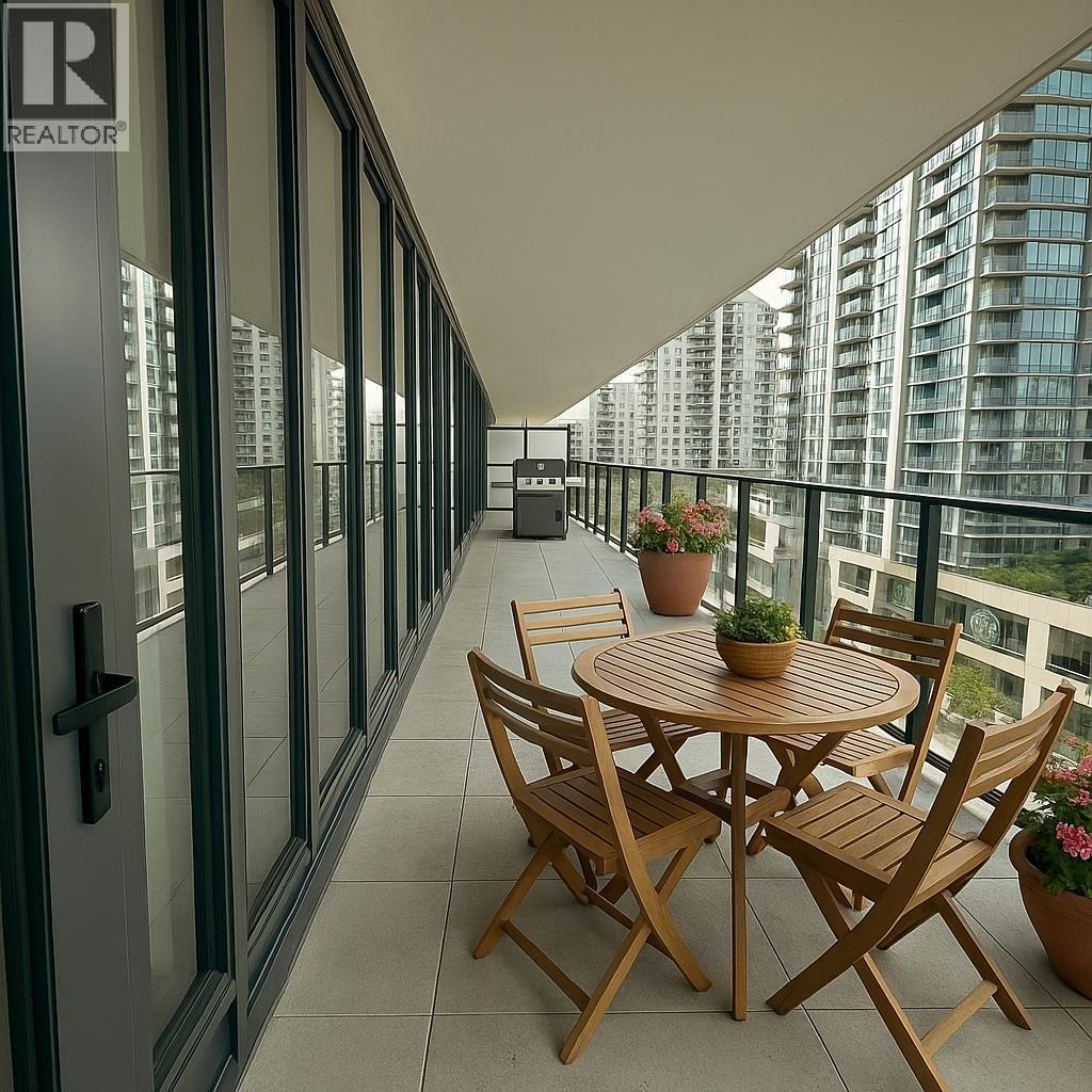Photo 5 of 611 135 E 13 Street, North Vancouver BC