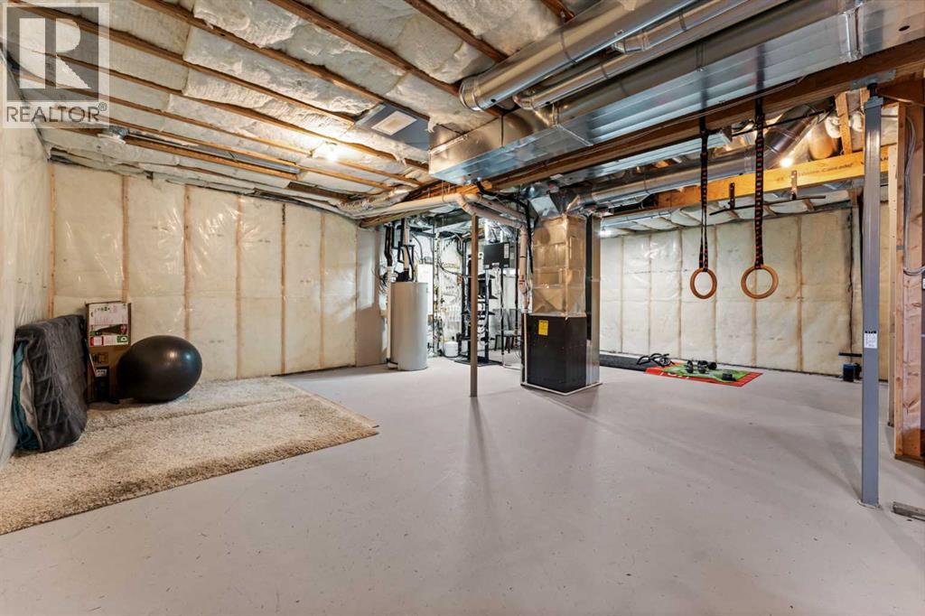 Single Family House for Sale in  Shawnee Terrace SW Shawnee Slopes Calgary 